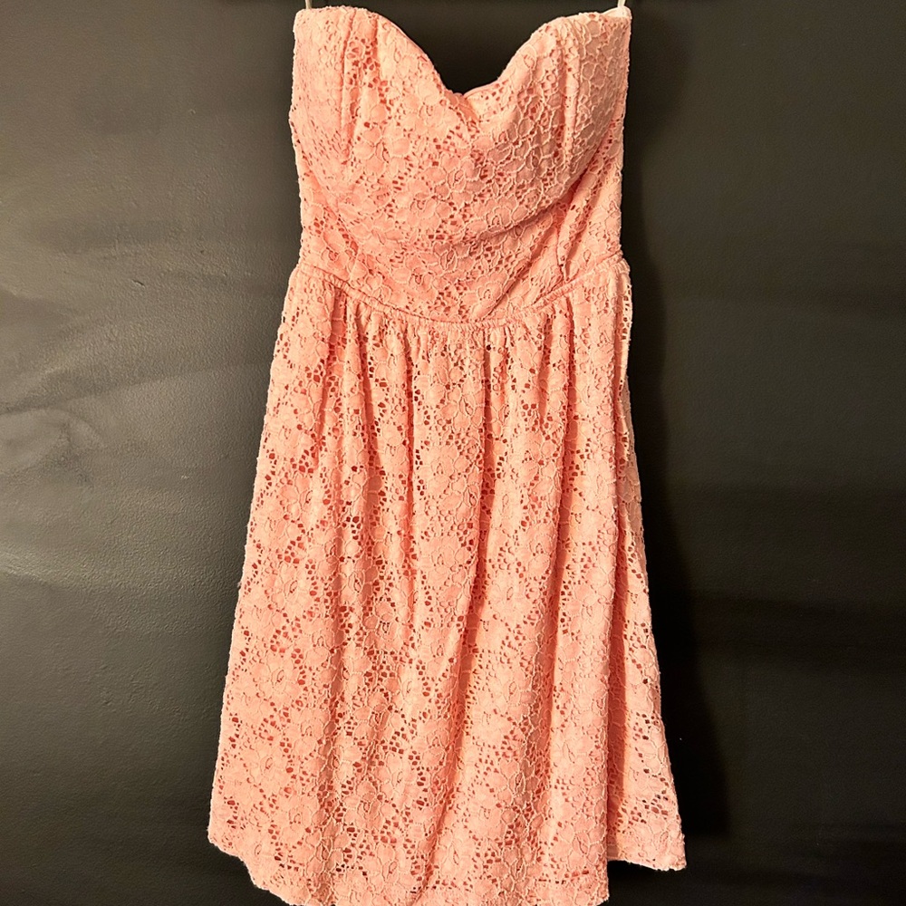 Short strapless dress